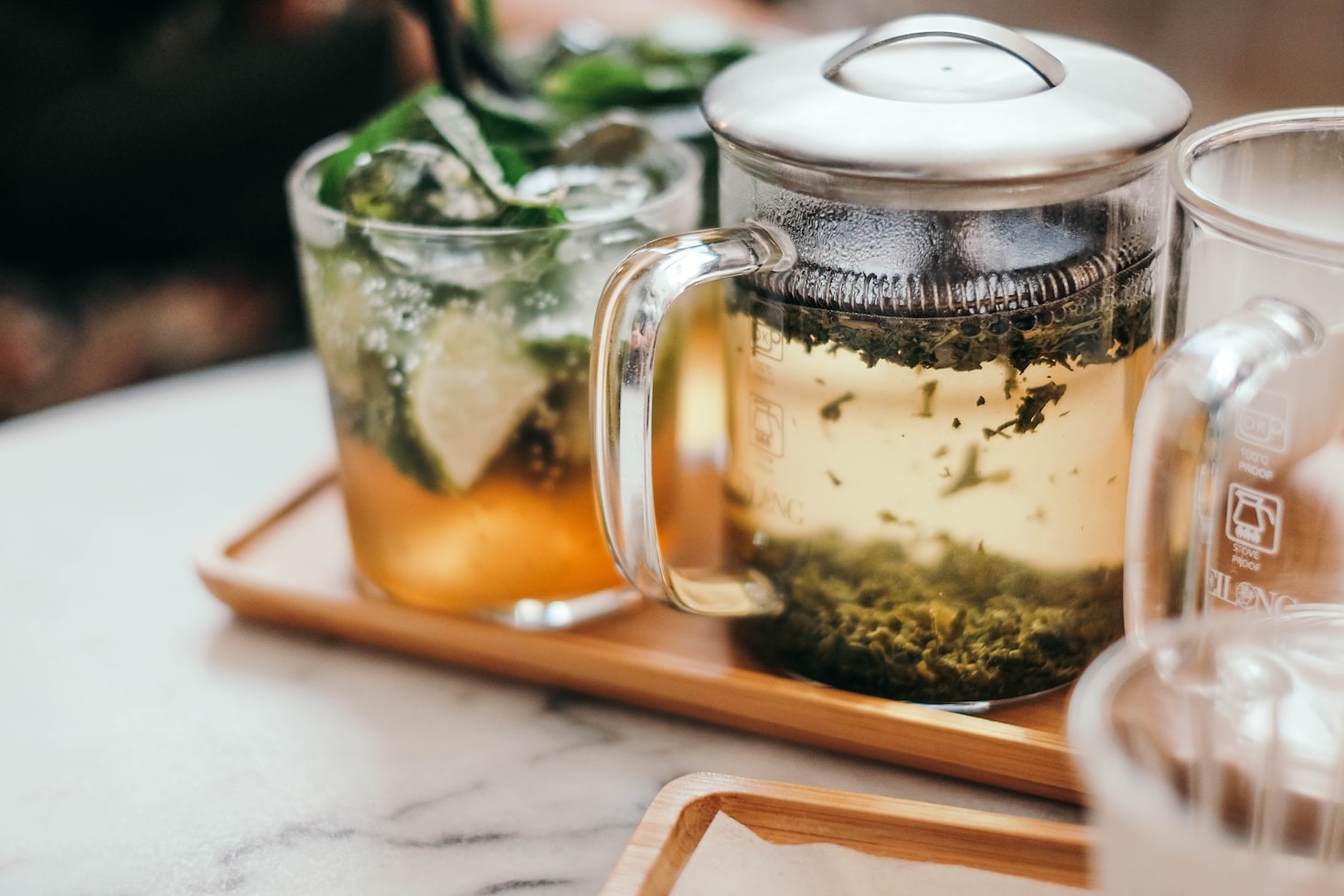 Os 5 Chás Ideais para Relaxar Após um Dia Longo